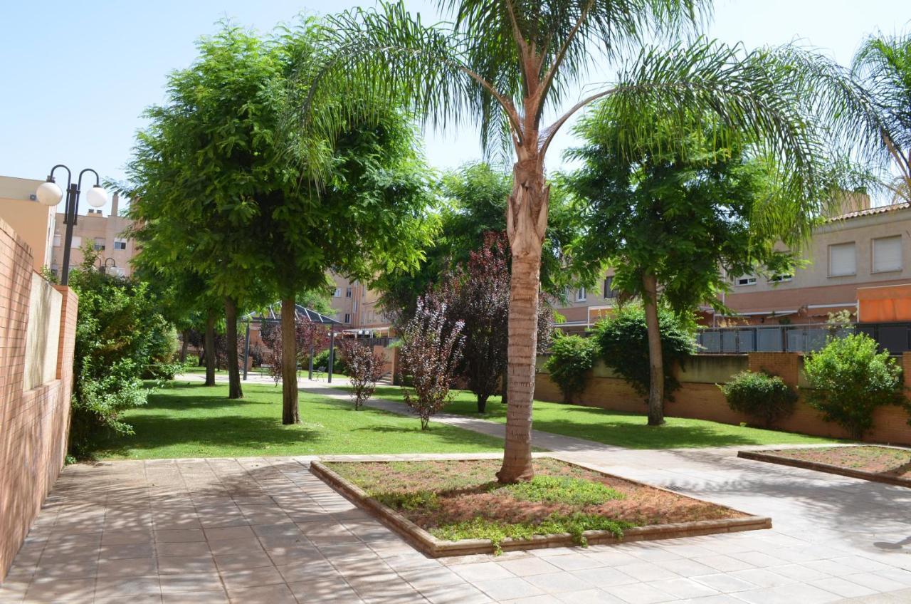 Apartamento Bonito Zona Hospital y Centro Comercial Lagoh Sevilla Exterior foto
