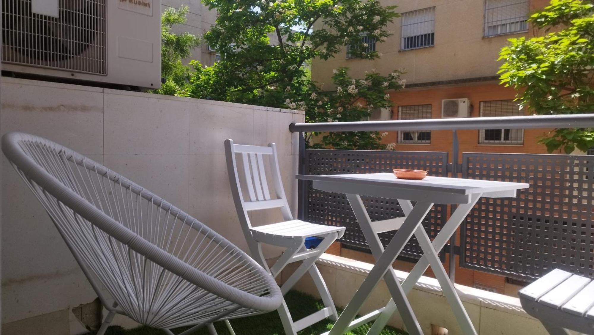 Apartamento Bonito Zona Hospital y Centro Comercial Lagoh Sevilla Exterior foto